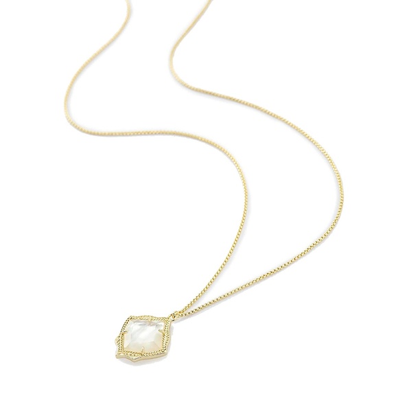 Kendra Scott Jewelry - Kendra Scott Gold Kacey Ivory Pearl Necklace
